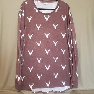 Long sleeve, Reindeer LuLaRoe Size:2XL